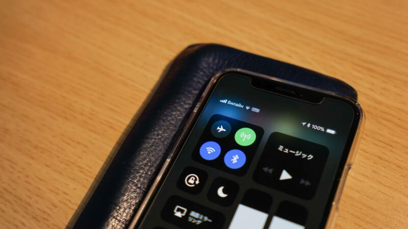 AIS プリペイドSIMカード挿入時